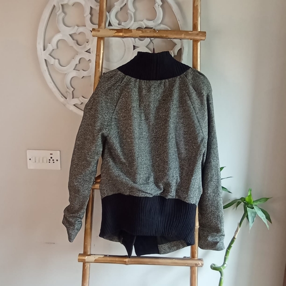 Checkered Korean Short Coat - Picture 16 of 17